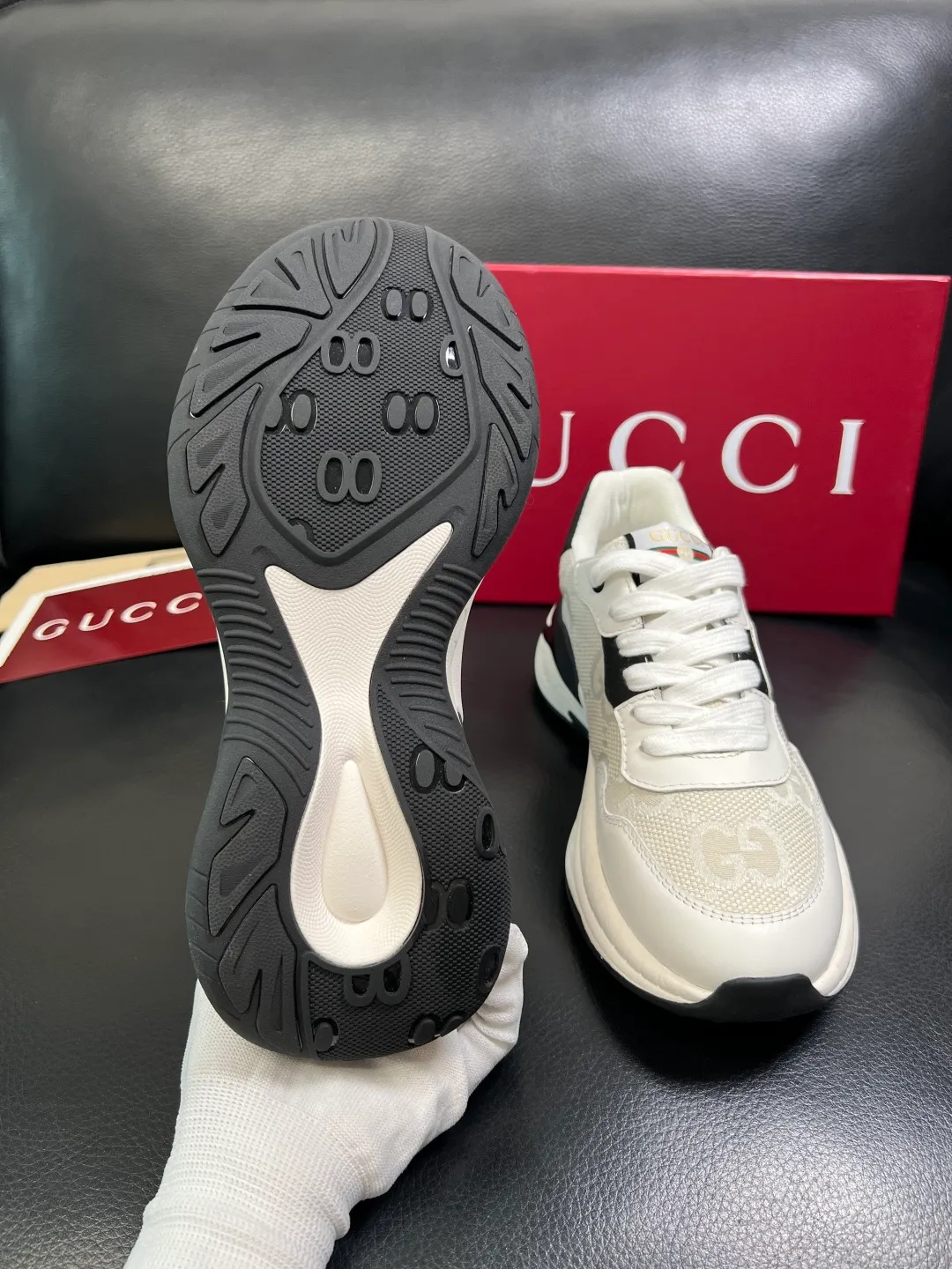 Men's shoes 💰800 Gucci top purchasing Gucci counter new model, original factory configuration imported cowhide from Italy with printed fabric, imported cowhide lining, breathable and comfortable, sole: original factory special sole is super comfortable, original factory and single goods are high quality, welcome to compare, code number 38-44 (customized 45)